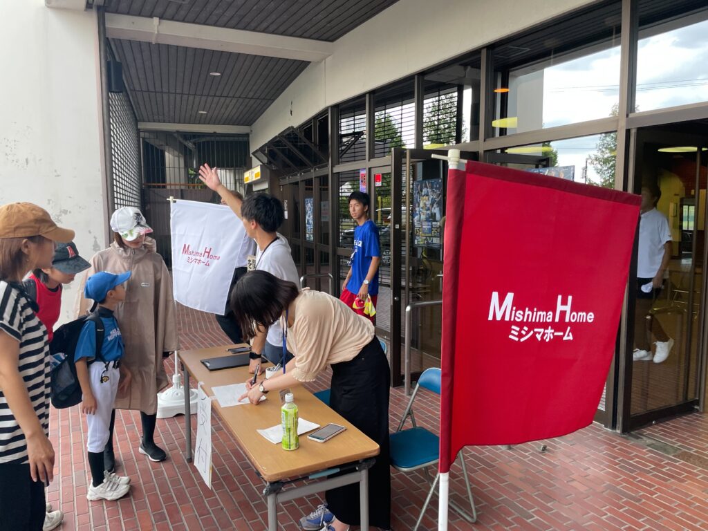 北海道日本ハムファイターズ現役選手によるトークイベントを開催しました